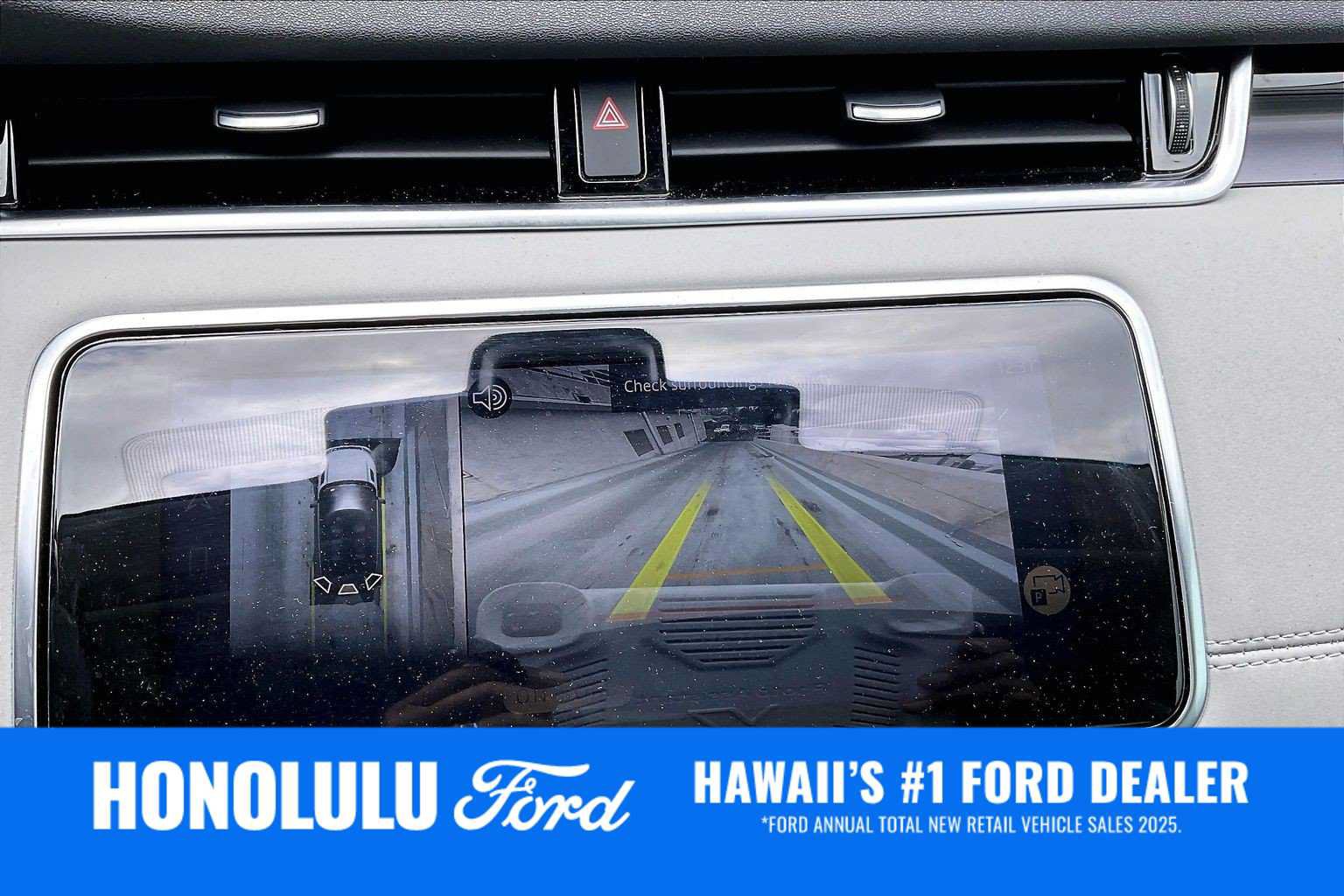 Used 2021 Land Rover Range Rover Evoque SE AWD/4WD image 25