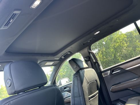 New 2026 GMC Acadia Denali Ultimate AWD/4WD image 32