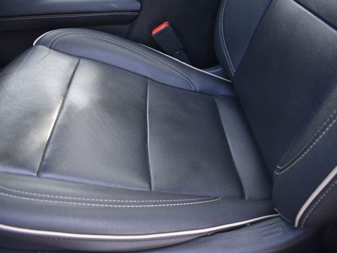 Used 2024 GMC Yukon XL SLT w/ SLT Premium Package image 10