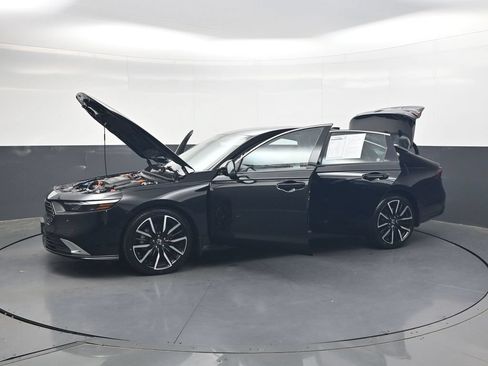 Used 2025 Honda Accord Touring image 49
