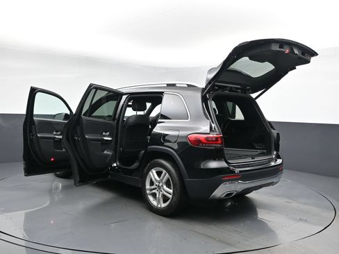 Used 2022 Mercedes-Benz GLB 250 4MATIC image 26