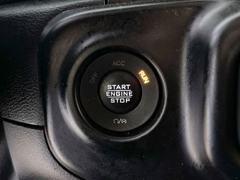 Used 2021 Jeep Wrangler Unlimited Sport image 30