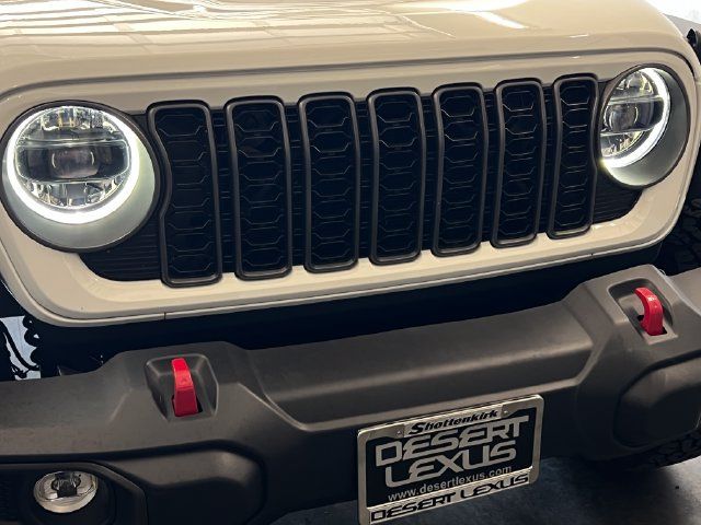 Used 2025 Jeep Wrangler Unlimited Rubicon w/ Safety Group AWD/4WD image 15