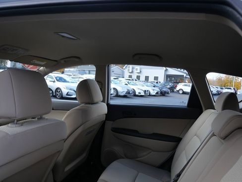 Used 2012 Hyundai Elantra GLS image 20