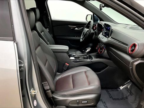 Used 2025 Chevrolet Blazer RS image 8