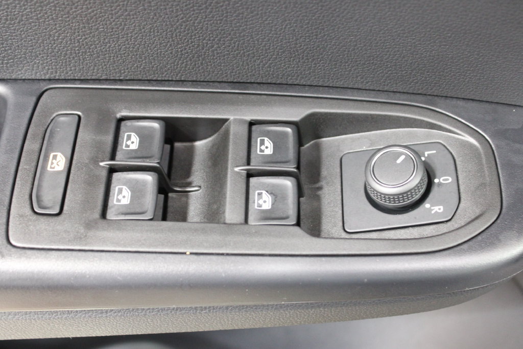 Certified 2026 Volkswagen Taos S FWD image 17