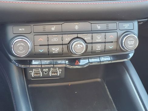 Used 2023 Dodge Durango GT image 23