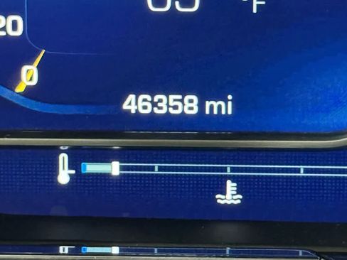 Used 2023 Chevrolet Silverado 1500 LT image 28