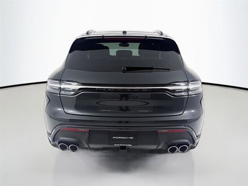 New 2026 Porsche Macan GTS image 27