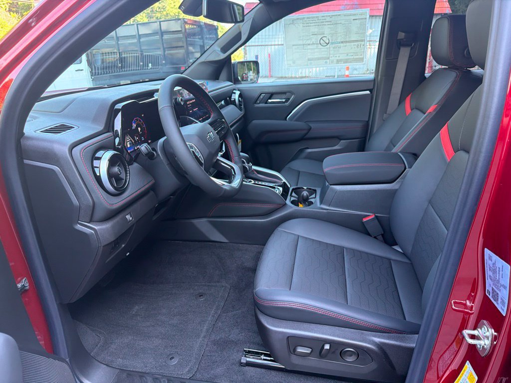 New 2026 Chevrolet Colorado Z71 w/ Technology Package AWD/4WD image 9