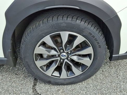 Certified 2023 Subaru Outback Touring AWD/4WD image 9