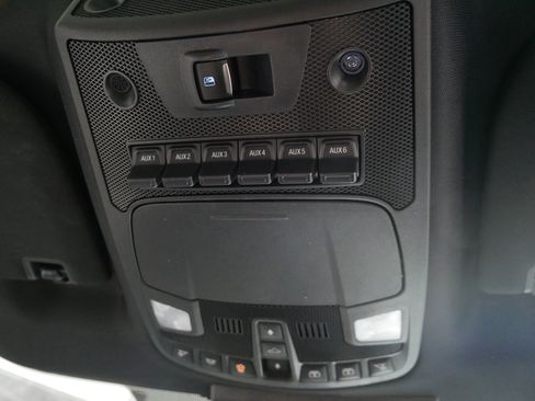 Used 2019 Ford F150 Raptor w/ Equipment Group 802A Luxury image 32