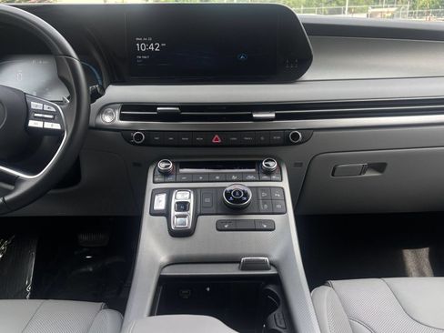 Used 2025 Hyundai Palisade SEL AWD/4WD image 17