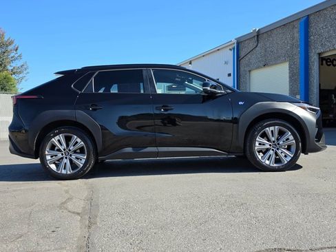 Used 2023 Subaru Solterra AWD image 6