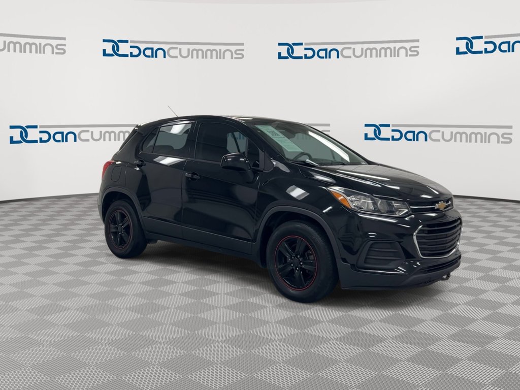 Used 2019 Chevrolet Trax LS FWD image 2