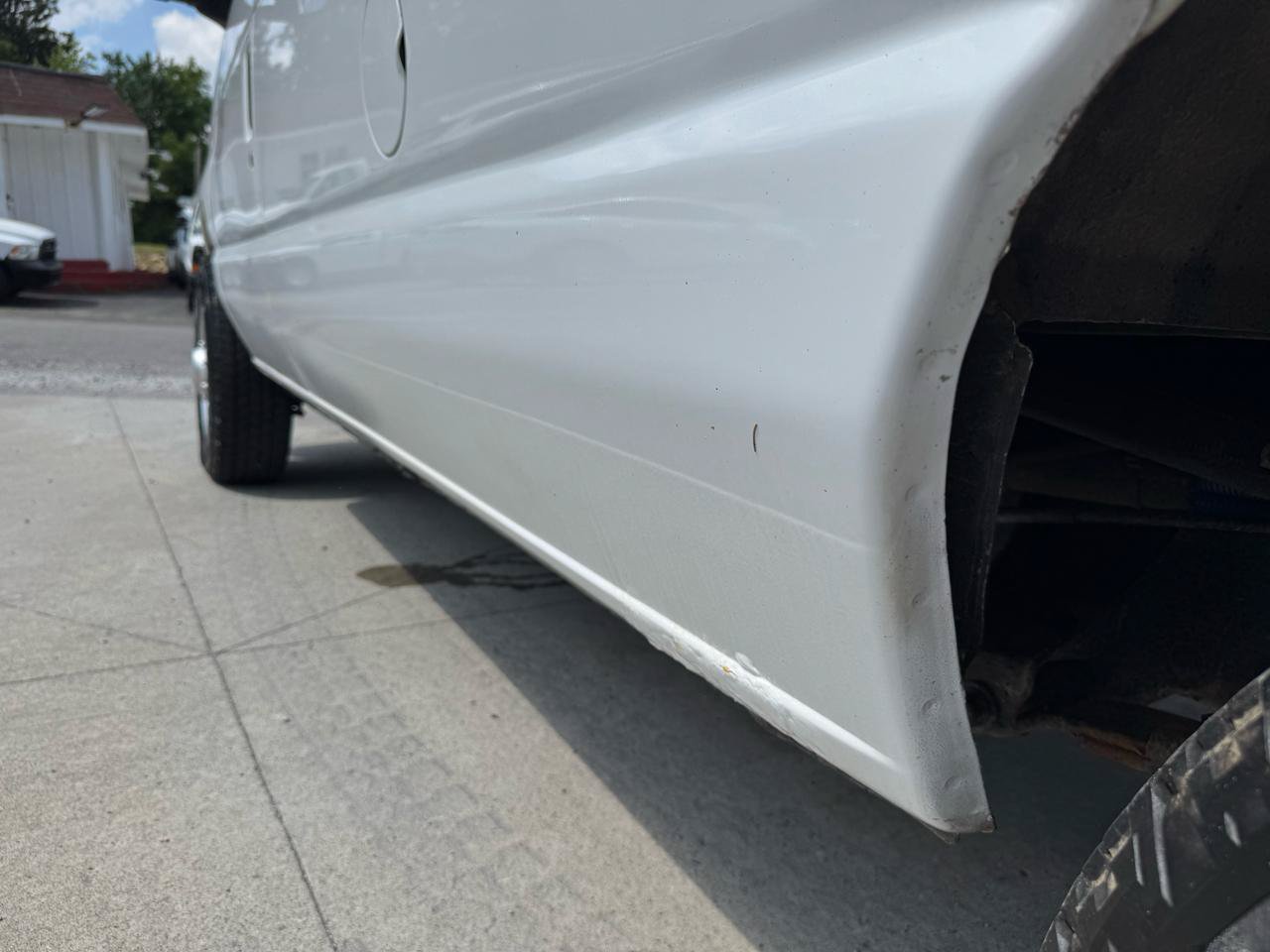 Used 2012 Ford E-350 and Econoline 350 Extended Super Duty w/ Insulation Pkg RWD image 22