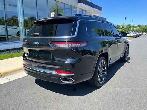 Used 2023 Jeep Grand Cherokee L Overland w/ Luxury Tech Group IV AWD/4WD image 9