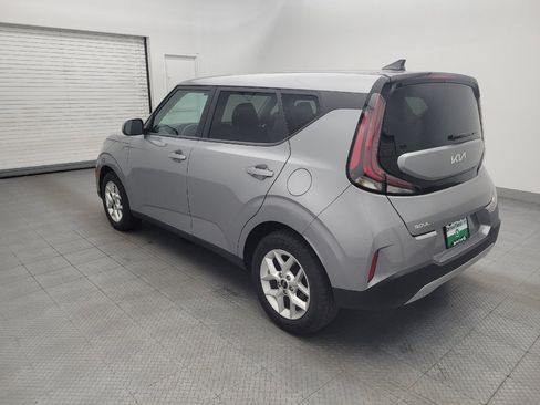 Used 2023 Kia Soul LX w/ Option Group 015 FWD image 3