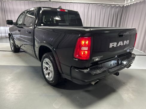 Used 2025 RAM 1500 Big Horn AWD/4WD image 5