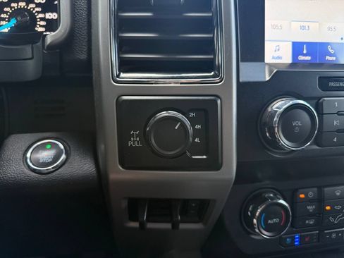Used 2021 Ford F350 Lariat AWD/4WD image 30