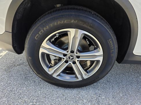 Used 2022 Mercedes-Benz GLC 300 4MATIC image 9