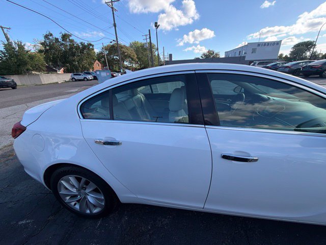 Used 2014 Buick Regal FWD image 8