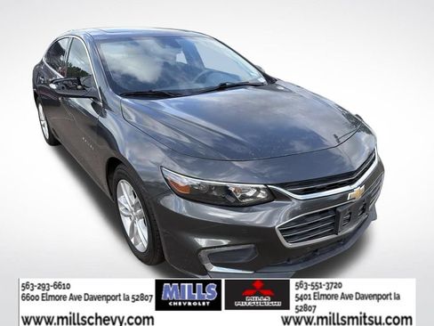 Used 2017 Chevrolet Malibu Hybrid w/ Leather Package FWD image 2