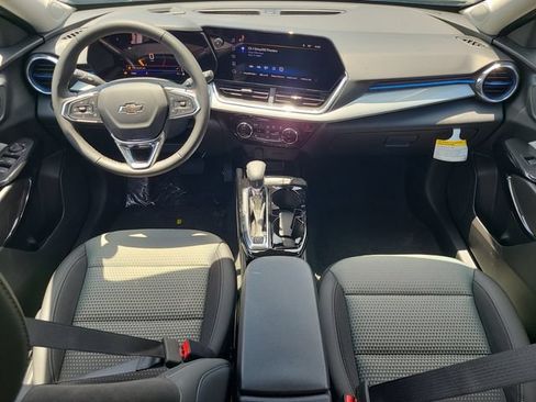 New 2026 Chevrolet Trax LT w/ Midnight Edition FWD image 13