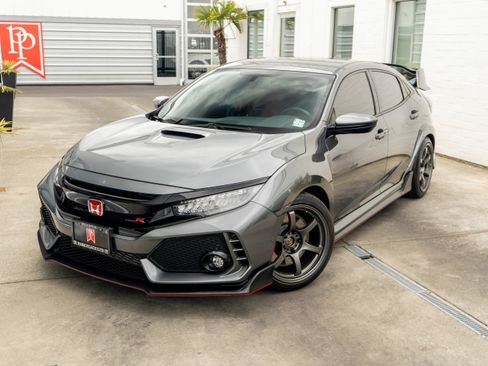 Used 2019 Honda Civic Type R image 3