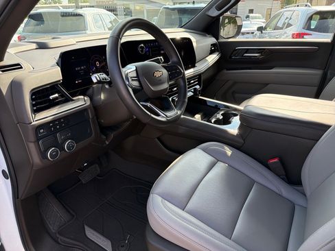 Used 2025 Chevrolet Tahoe LT w/ Comfort Package RWD image 9