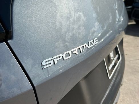 Used 2025 Kia Sportage EX FWD image 41