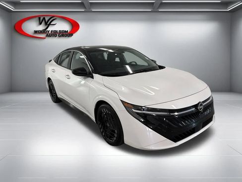 New 2026 Nissan Sentra SR FWD image 3