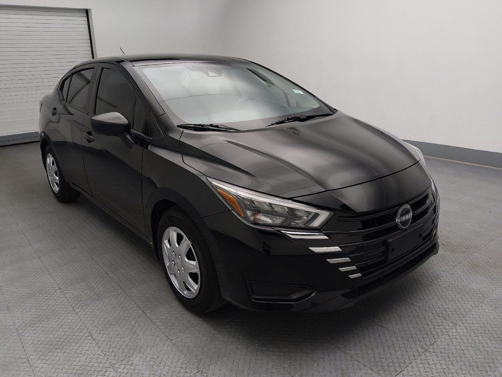 Used 2025 Nissan Versa S w/ Trunk Package FWD image 13