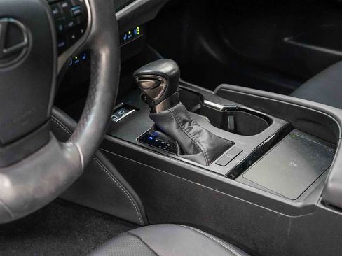 Used 2024 Lexus ES 350 w/ Premium Package FWD image 24