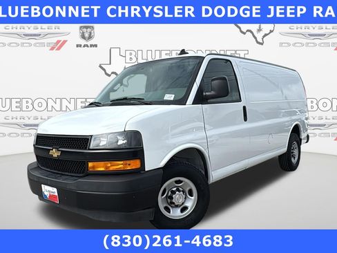 Used 2021 Chevrolet Express 2500 w/ Driver Convenience Package RWD image 1