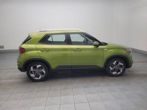 Used 2021 Hyundai Venue SEL image 10