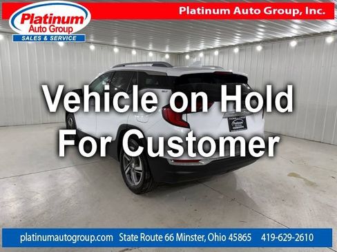 Used 2021 GMC Terrain SLT FWD image 3