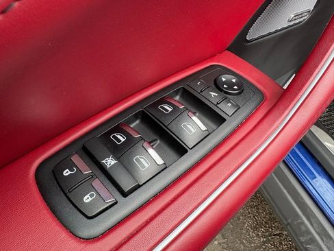 Used 2019 Maserati Levante GTS image 24