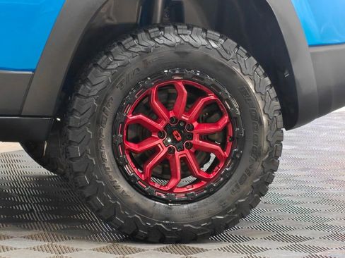 Used 2020 Jeep Cherokee Trailhawk AWD/4WD image 69