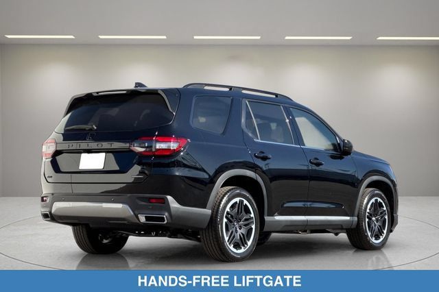 New 2026 Honda Pilot Touring image 5
