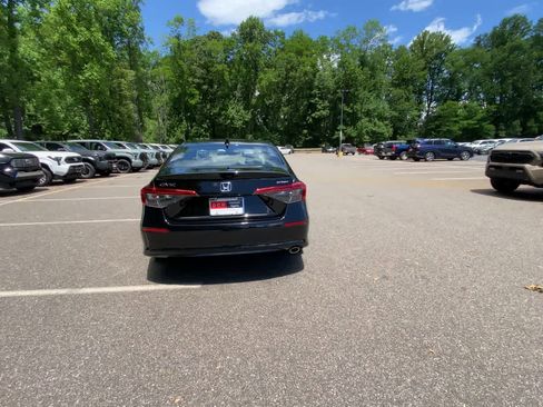 Used 2023 Honda Civic Sport image 13