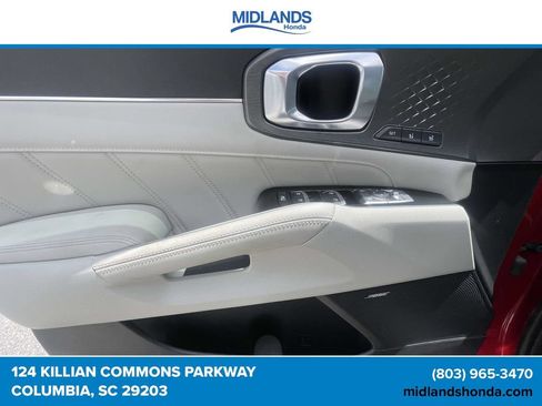 Used 2023 Kia Sorento SX Prestige w/ Panoramic Sunroof Package AWD/4WD image 19