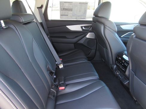 Certified 2025 Acura MDX SH-AWD w/ Technology Package image 12