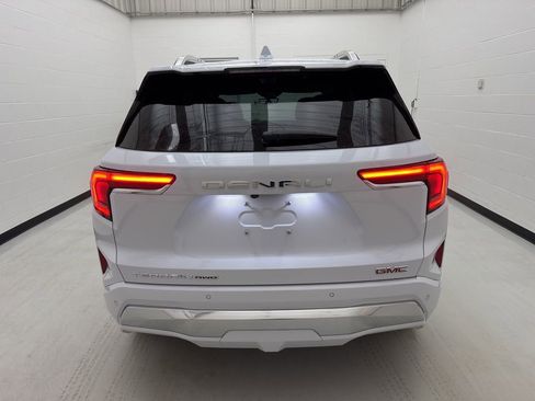 New 2026 GMC Terrain Denali w/ LPO, Floor Liner Package image 5