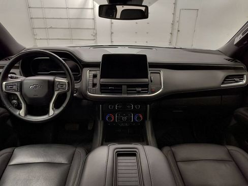 Used 2024 Chevrolet Suburban Z71 w/ Luxury Package AWD/4WD image 14