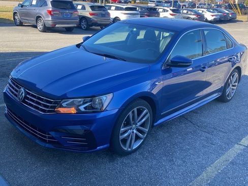 Used 2017 Volkswagen Passat 1.8T R-Line image 1