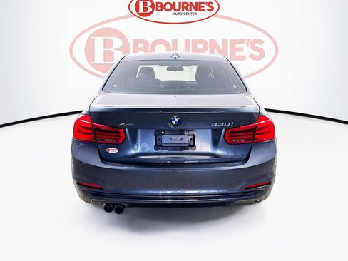 Used 2018 BMW 330i xDrive Sedan w/ Premium Package AWD/4WD image 10
