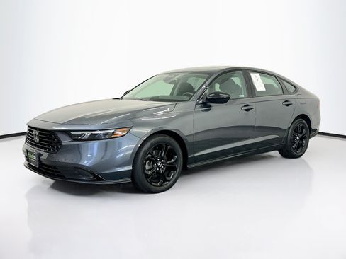 Used 2025 Honda Accord SE image 3