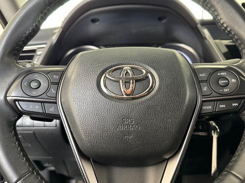 Used 2023 Toyota Camry SE FWD image 10