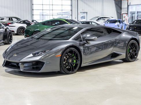 Used 2017 Lamborghini Huracan LP 580-2 image 2